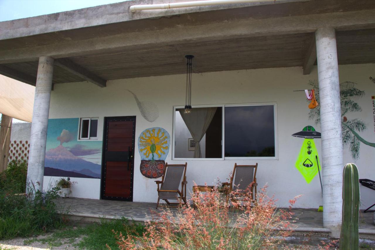 Casa De Huespedes Colmena Hotel Tlayacapan Exterior photo